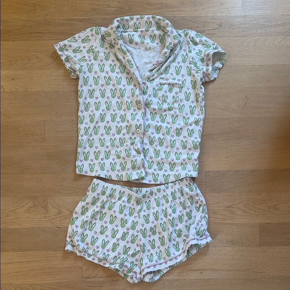 Roller Rabbit Pajama Set